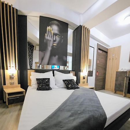 Theline Hotell Bukarest Exteriör bild