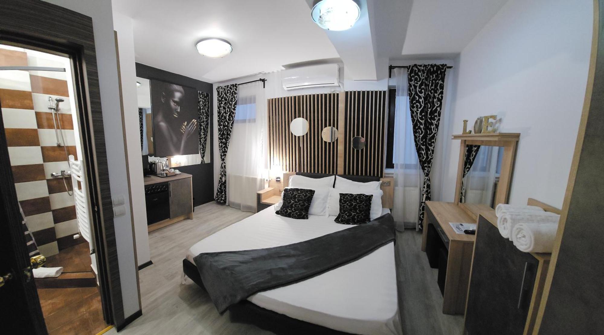 Theline Hotell Bukarest Exteriör bild