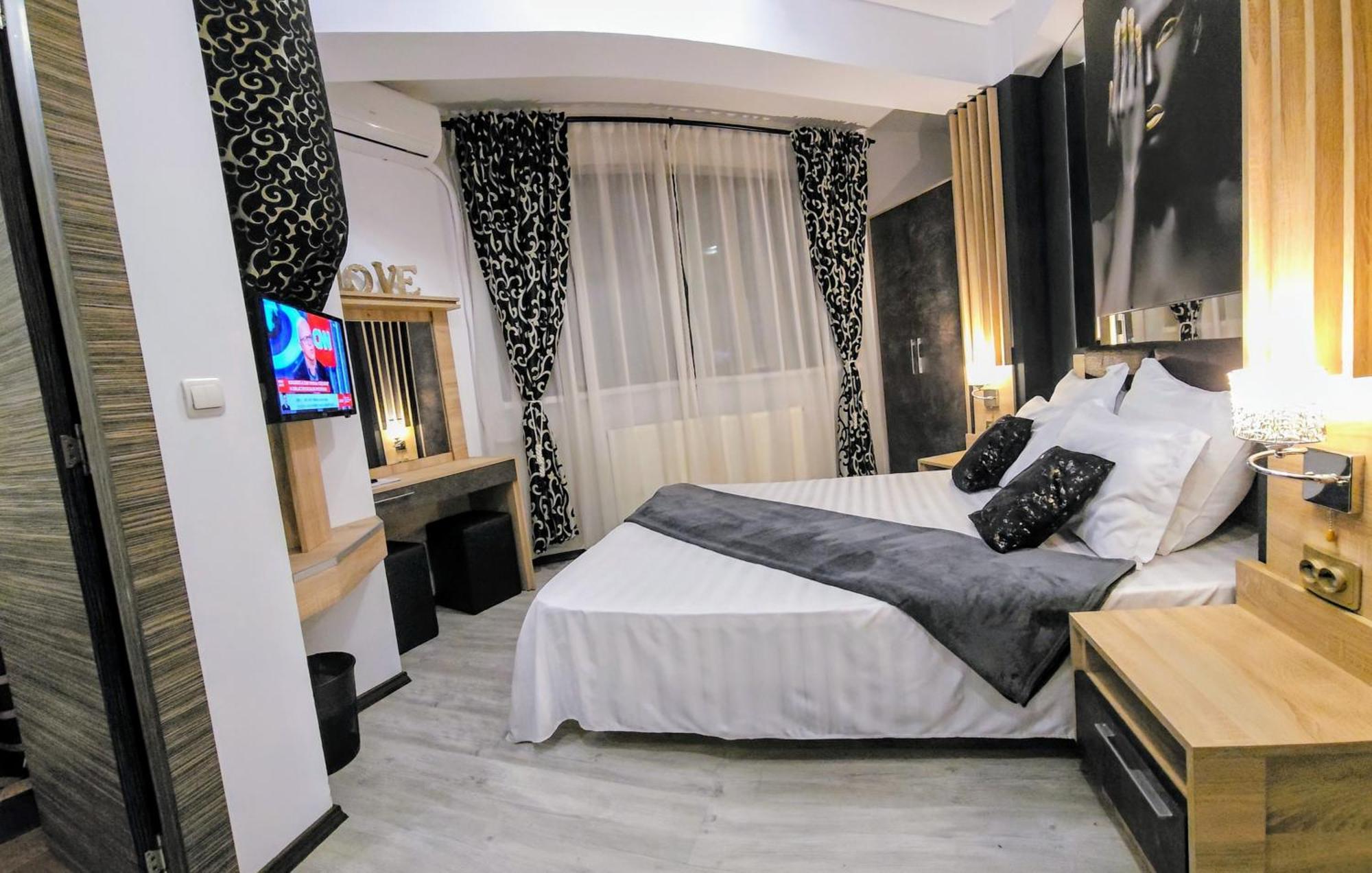 Theline Hotell Bukarest Exteriör bild